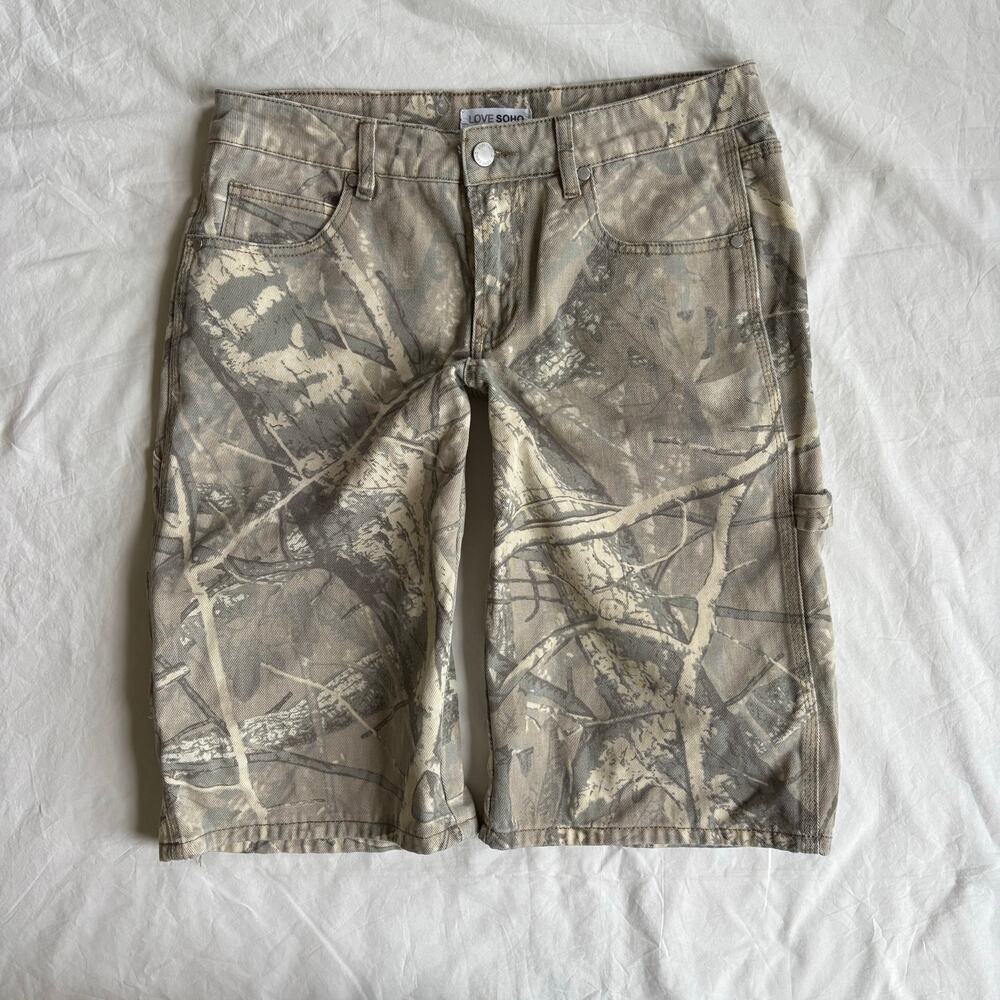 Y2K Camo Low Rise Carpenter Bermuda Shorts - Size 5